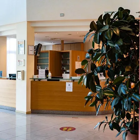 Olympus Hotell 4*