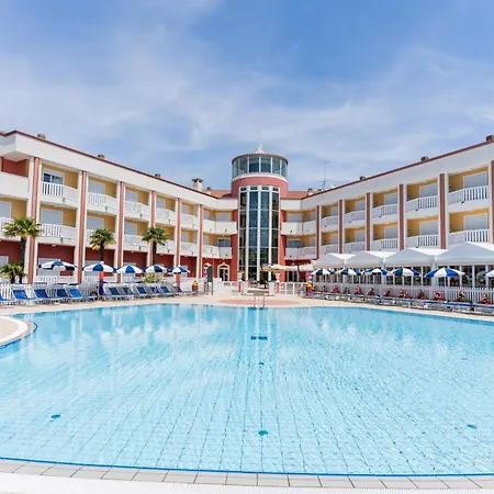 Olympus Hotell 4*